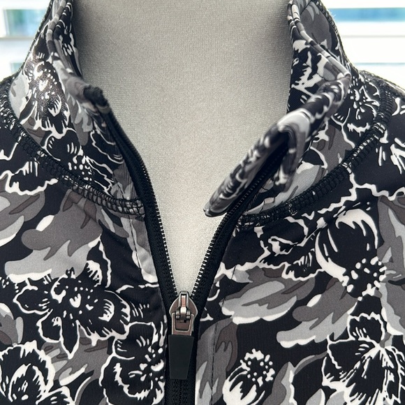 JOE FRESH Active Women’s Black White Ombré Floral Gym Zip Up Jacket, Long Sleeve - Picture 5 of 12